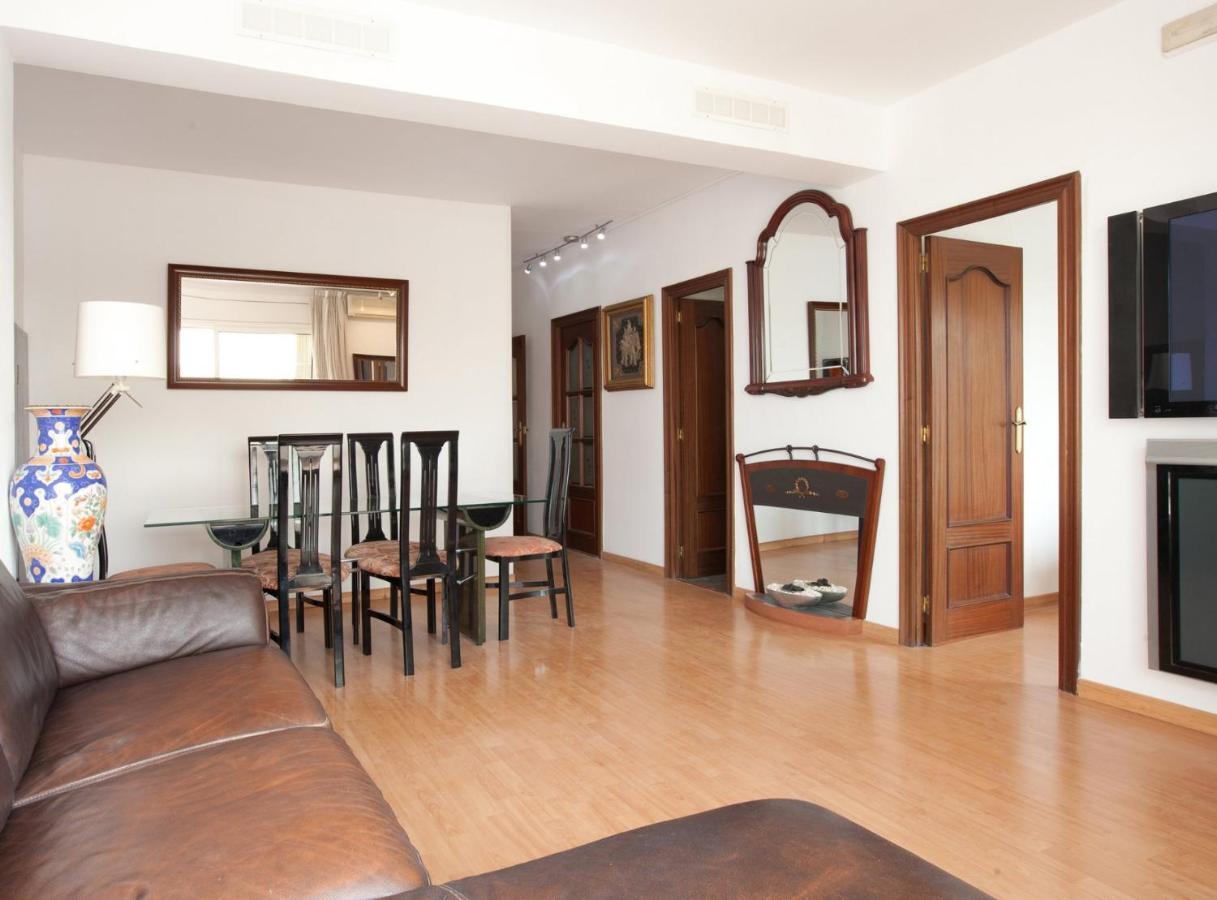 Rambla Cat - Penthouse With Terrace Apartman Barcelona Kültér fotó